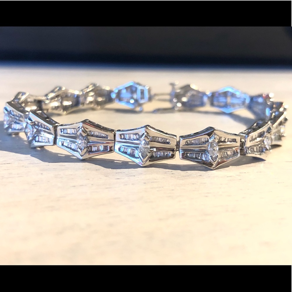 14kt White Gold Diamond Bracelet